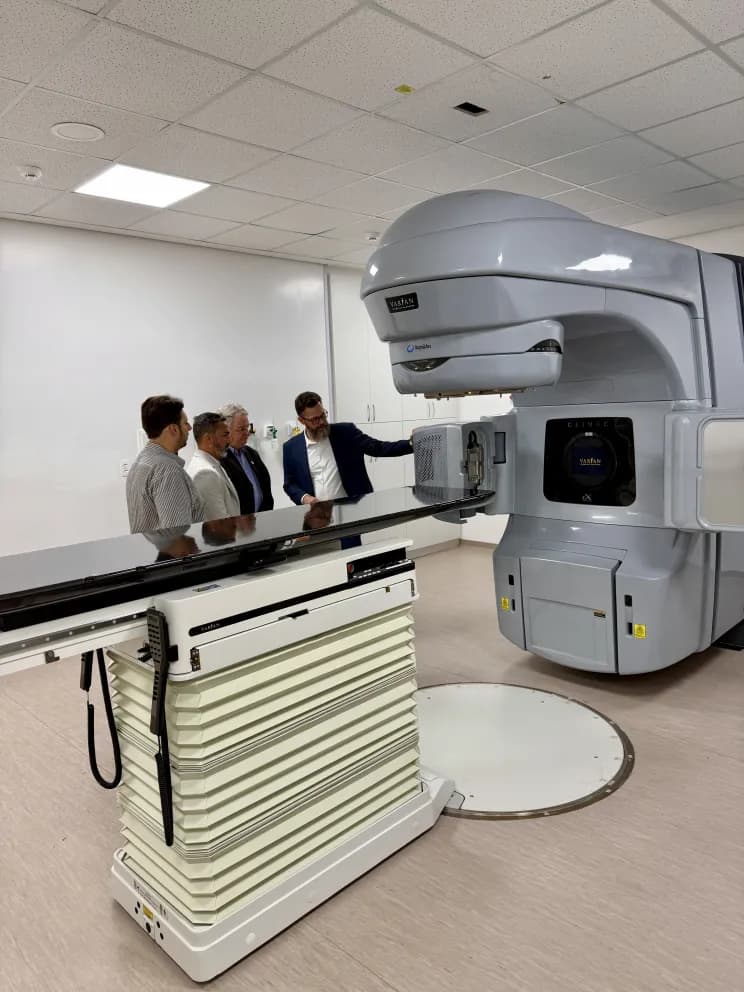 HSJ recebe acelerador linear e amplia radioterapia pelo SUS